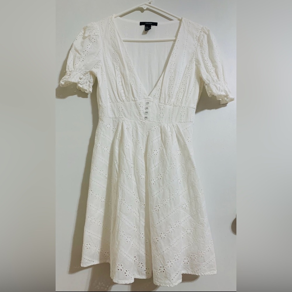 Women’s White Dress